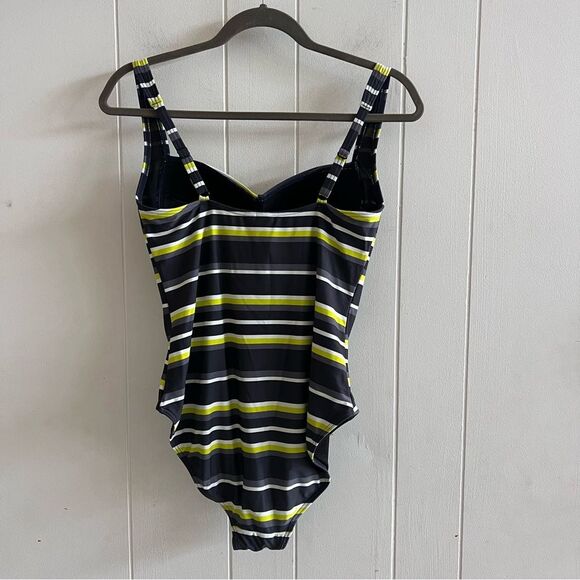 bond-eye Australia Nip Tuck Multifit Cup Swimsuit - Picture 4 of 10